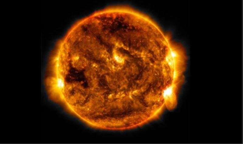 Bilim insanları Güneş Yüzeyinde Tehlikeli Leke Tespit Etti
