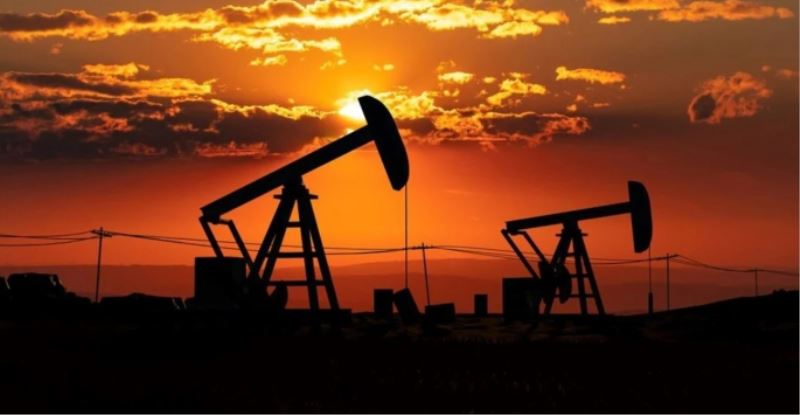Brent Petrolün Varil Fiyatı 77 Dolar Civarında Seyrediyor