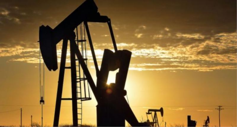 Brent Petrolün Varil Fiyatı 98 Dolar Civarında Seyrediyor