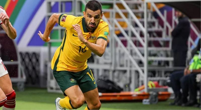 Galatasaray Aziz Behich ile İlgileniyor