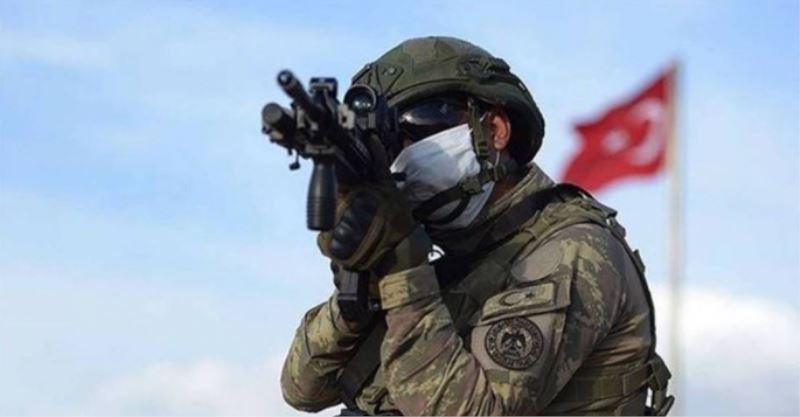 Kahraman Türk Askeri 5 Teröristi Etkisiz Hale Getirdi